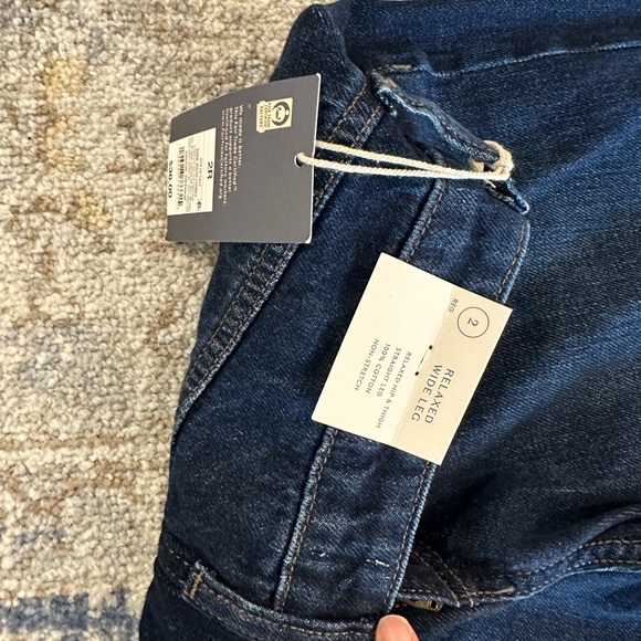 Dark wash relaxed wide leg jeans - brand new - Picture 2 of 4